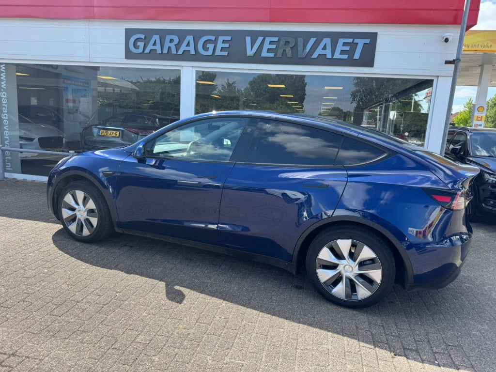 Tesla Model Y rwd 58 kwh