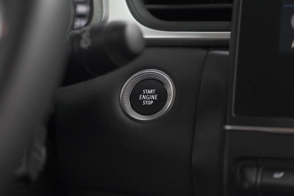 Renault Captur tce 90 business zen | parkeersensoren | stoelverwarming | na