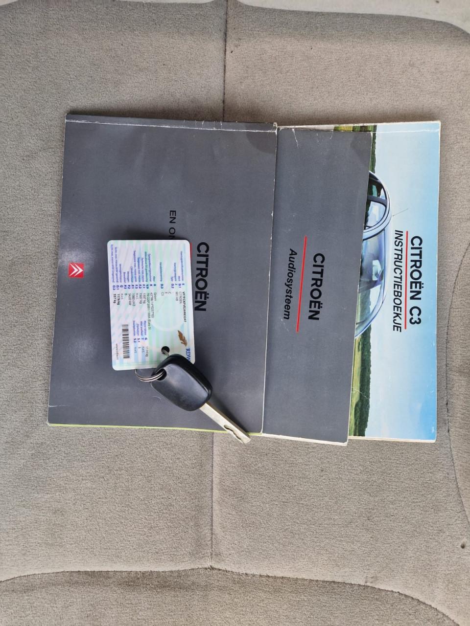 TE KOOP CITROEN C3 1.4i EXCLUSIVE AUTOMAAT