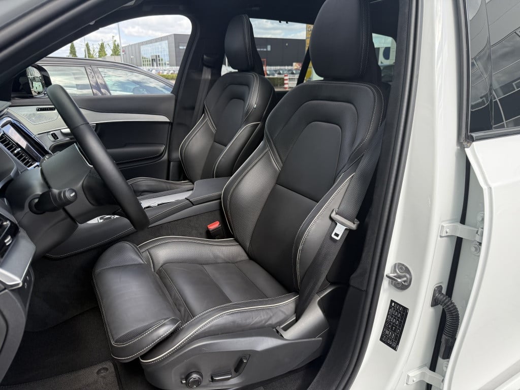 Volvo XC90 t8 455pk recharge ultra dark| full options ! luchtvering b&w sou