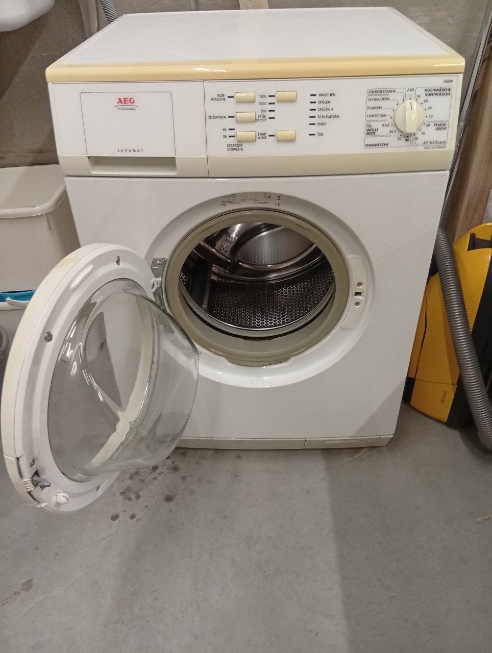 Wasmachine  AEG