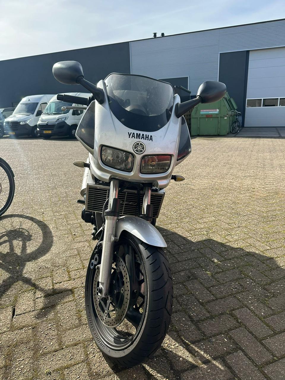 Yamaha FZS 600 Fazer 2000
