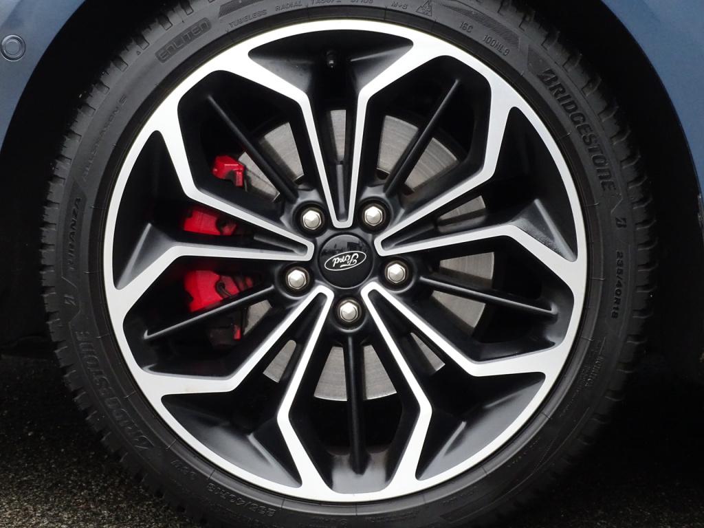 Ford Focus wagon 1.0 ecoboost st line business | led | camera | apple carpl