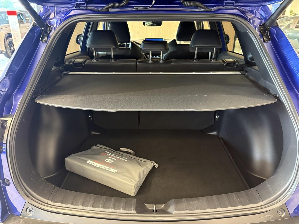 Toyota Corolla Cross hybrid 140 style