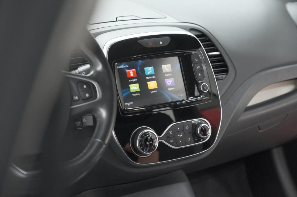 Renault Captur tce 150 edc intens | trekhaak | camera | dodehoekdetectie | 