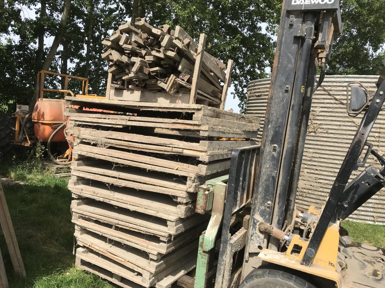 Schoffelmachine Steketee,Houten beluchtingskanalen, mechanische koeling enz
