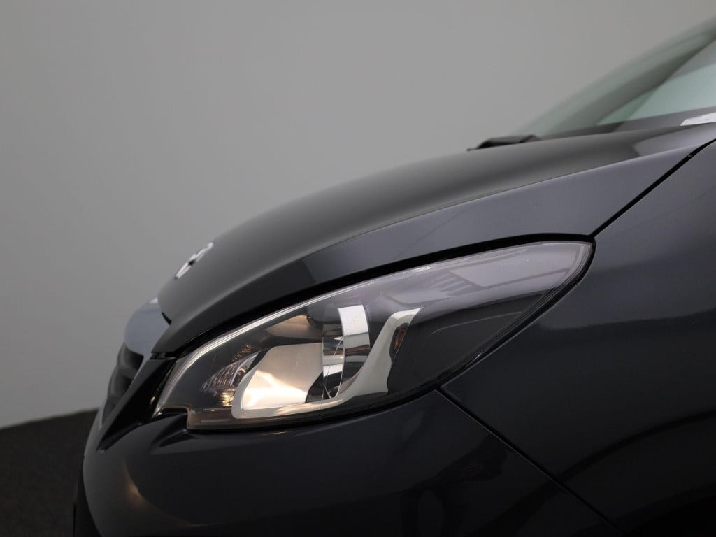 Peugeot 108 1.0 e-vti allure | lmv | climate control | dab | apple carplay 