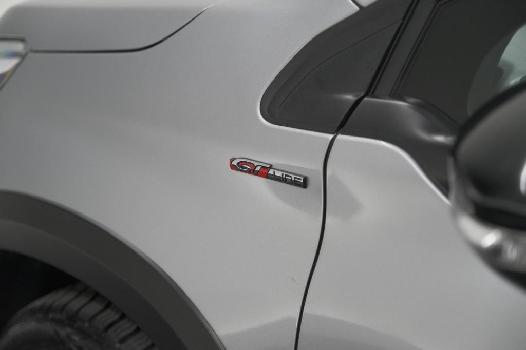 Peugeot 2008 puretech 110 eat6 gt | trekhaak | camera | panoramadak | apple