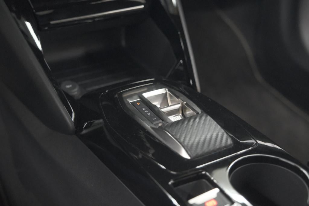 Peugeot 2008 puretech 130 eat8 gt | 360 camera | stoelmassage | adaptieve c