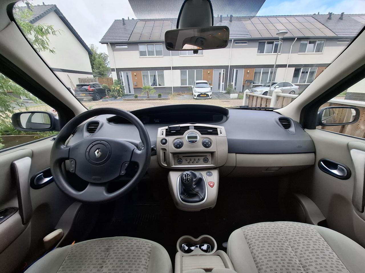 Renault Scenic 1.6 Dynamic comfort 2006