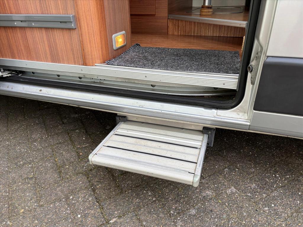 Adria Onbekend twin 2.3 d 600 sp buscamper| luifel| keuken|toilet