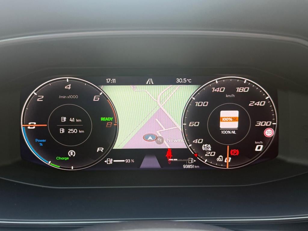 Cupra Leon Sportstourer 1.4 e-hybrid vz adrenaline