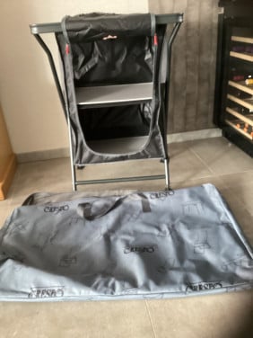 Campingkastje hoog model