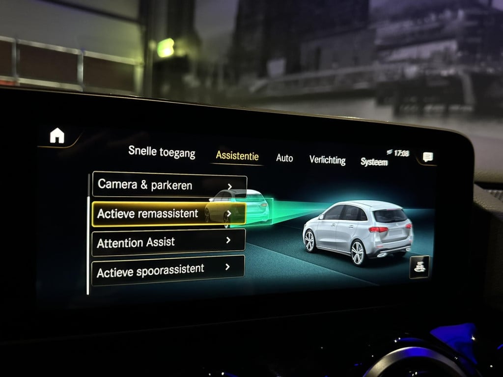 Mercedes-Benz B-Klasse 200 business solution amg