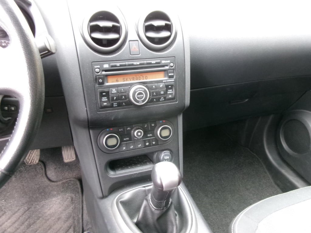 Nissan Qashqai 1.6 cvtc airco, cruise-contr., pdc, trekhaak