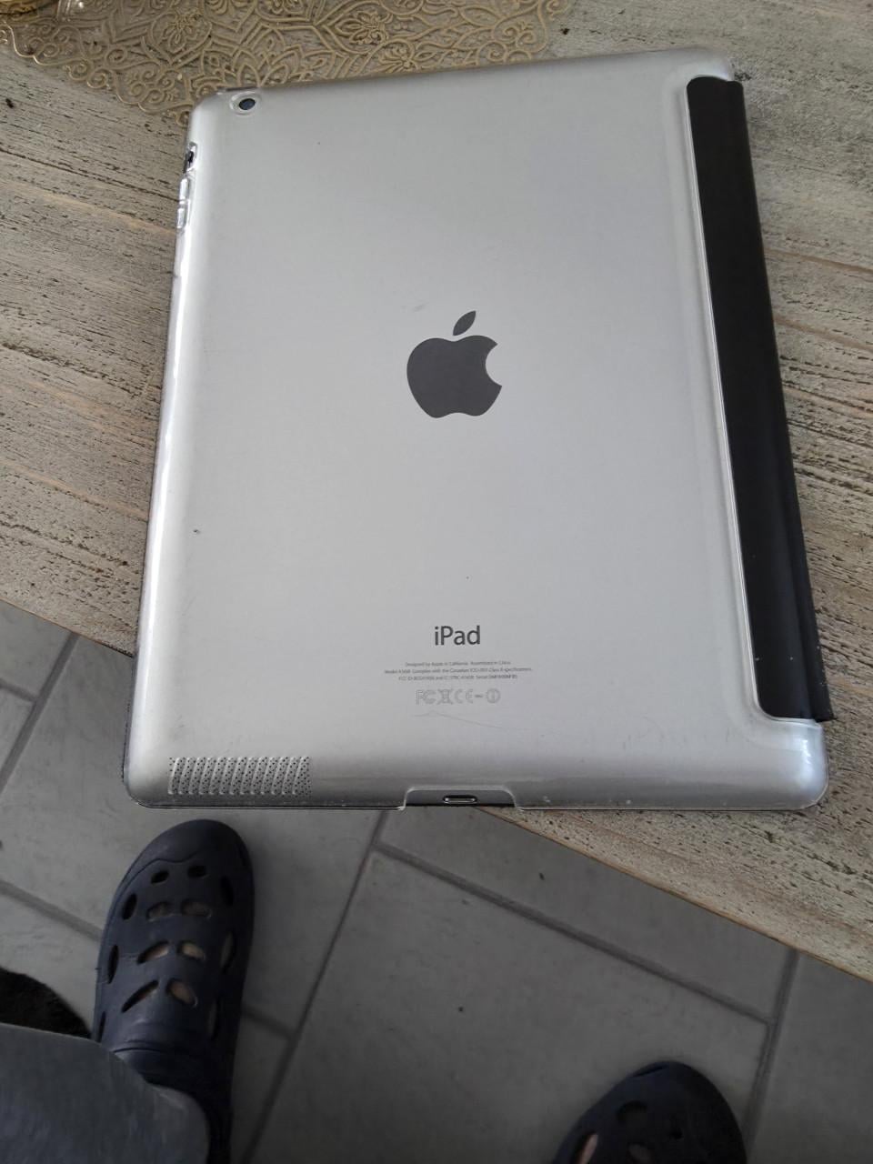 Te koop ipad model A1458  16gb