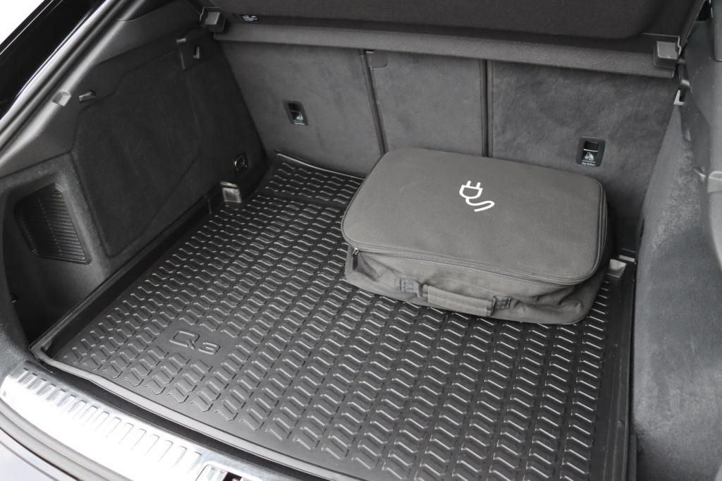 Audi Q3 sportback 45 tfsi e s line 245pk s tronic | soh 91,1% |