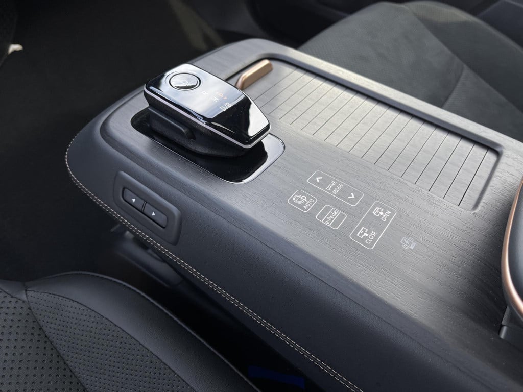 Nissan Ariya advantage edition plus 91 kwh two-tone + 20'' velgen