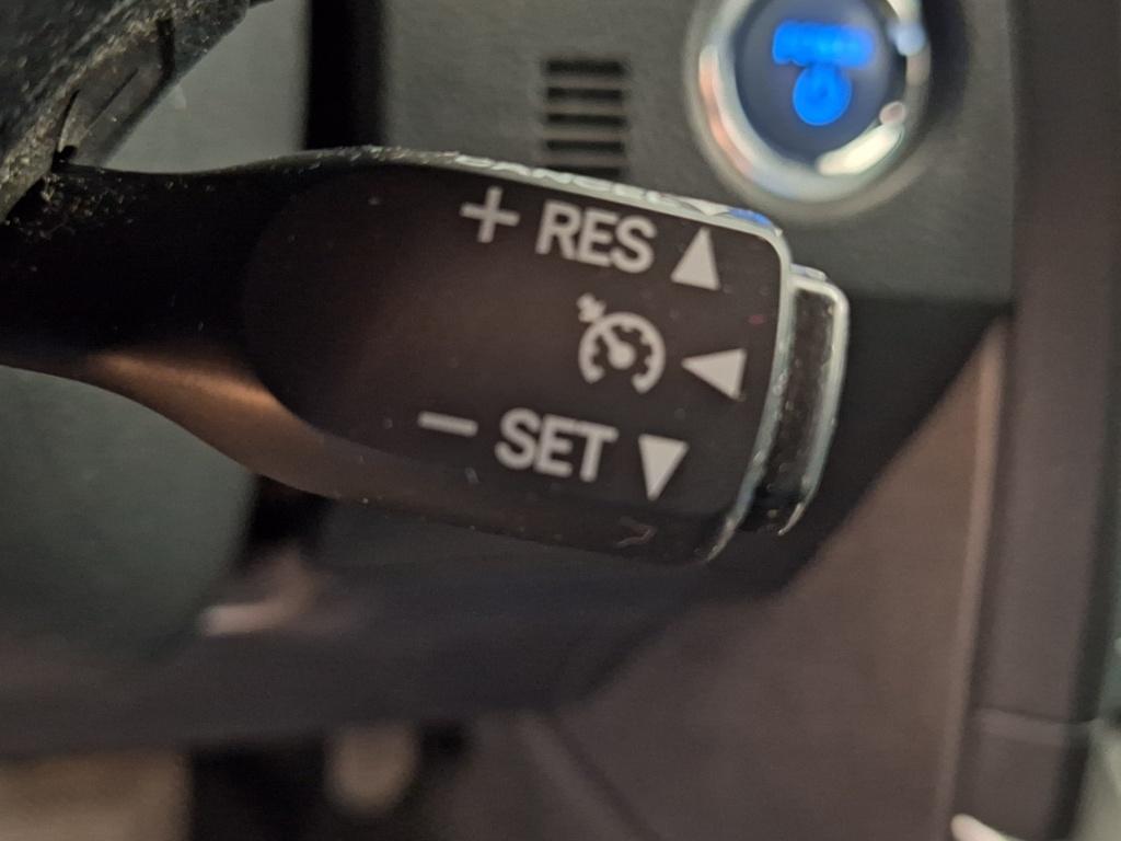 Toyota Auris 1.8 hybrid aspiration|verkocht