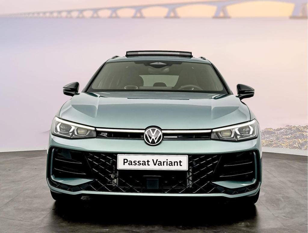 Volkswagen Passat variant 1.5 etsi r-line business dsg7 150pk