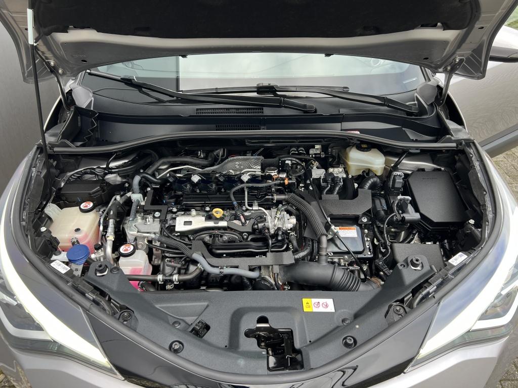 Toyota C-hr 2.0 hyb. first edit. | trekhaak | jbl audio |
