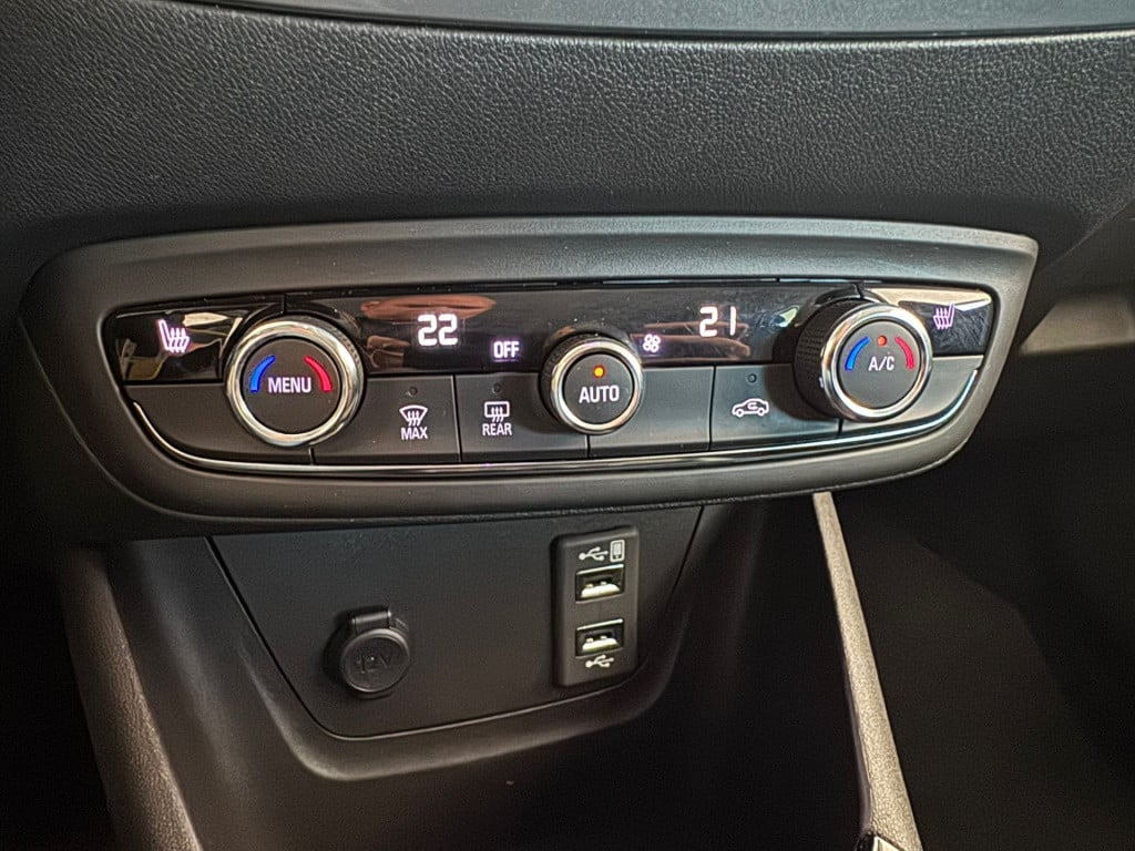 Opel Crossland X 1.2 turbo elegance