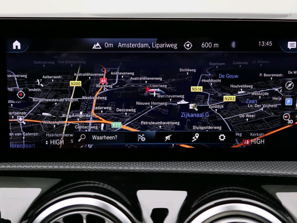 Mercedes-Benz A-Klasse 180 business solution amg amg line | night pakket |