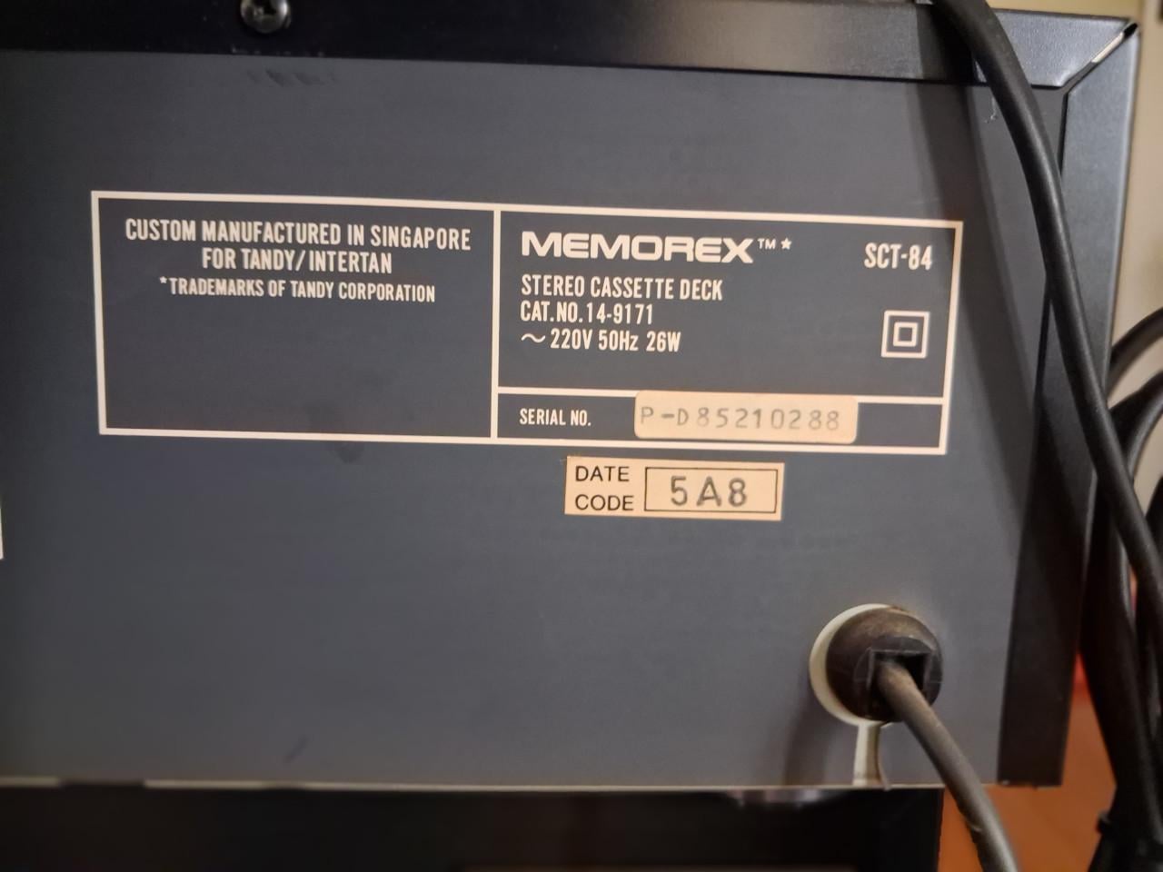 Stereo toren uit losse componenten
