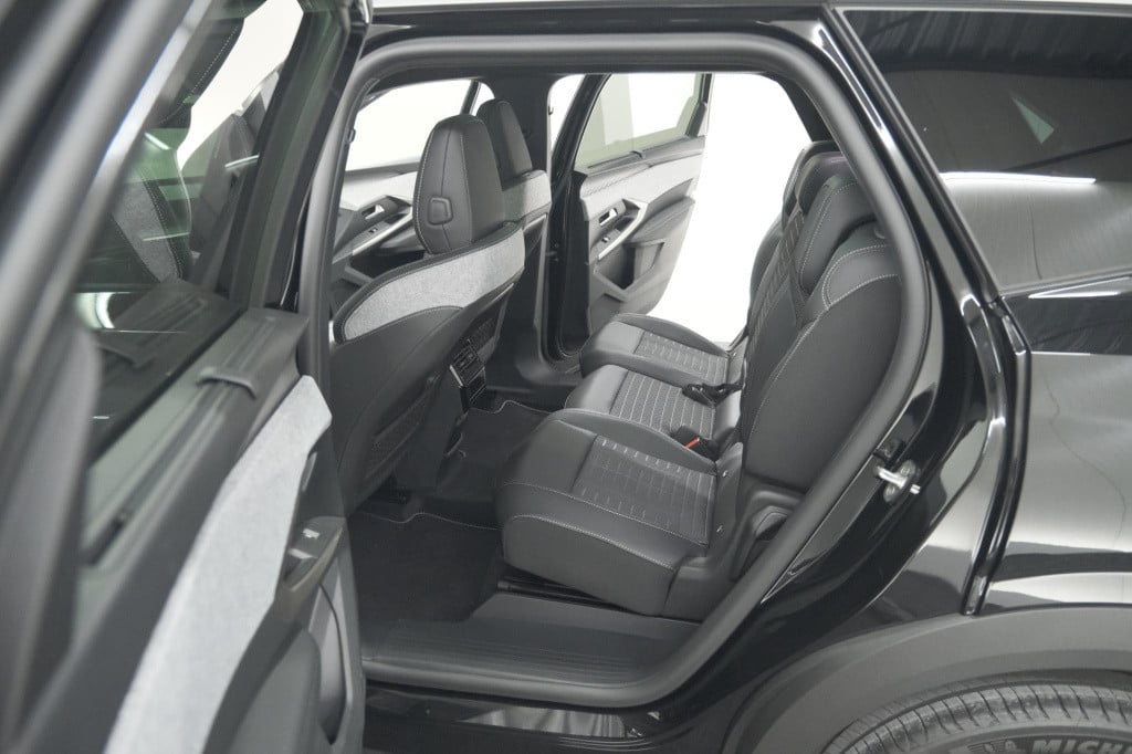 Peugeot 5008 1.2 hybrid 145 gt | panoramadak | camera | elektrische achterk