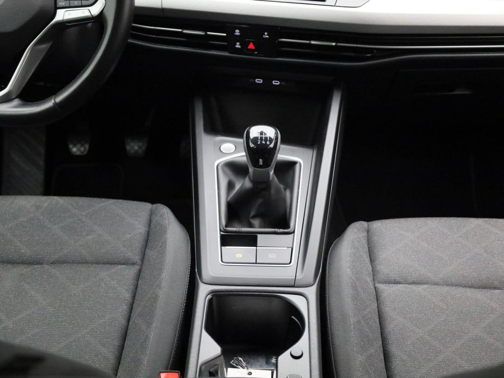 Volkswagen Golf variant 1.0 tsi life | lmv | parkeer sensoren | virtual coc