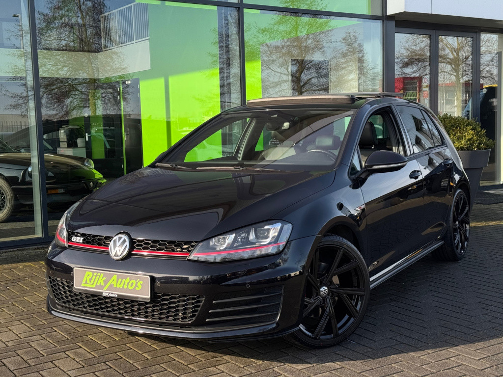 Volkswagen Golf 2.0 tsi gti * panoramadak * leer * navigatie * camera