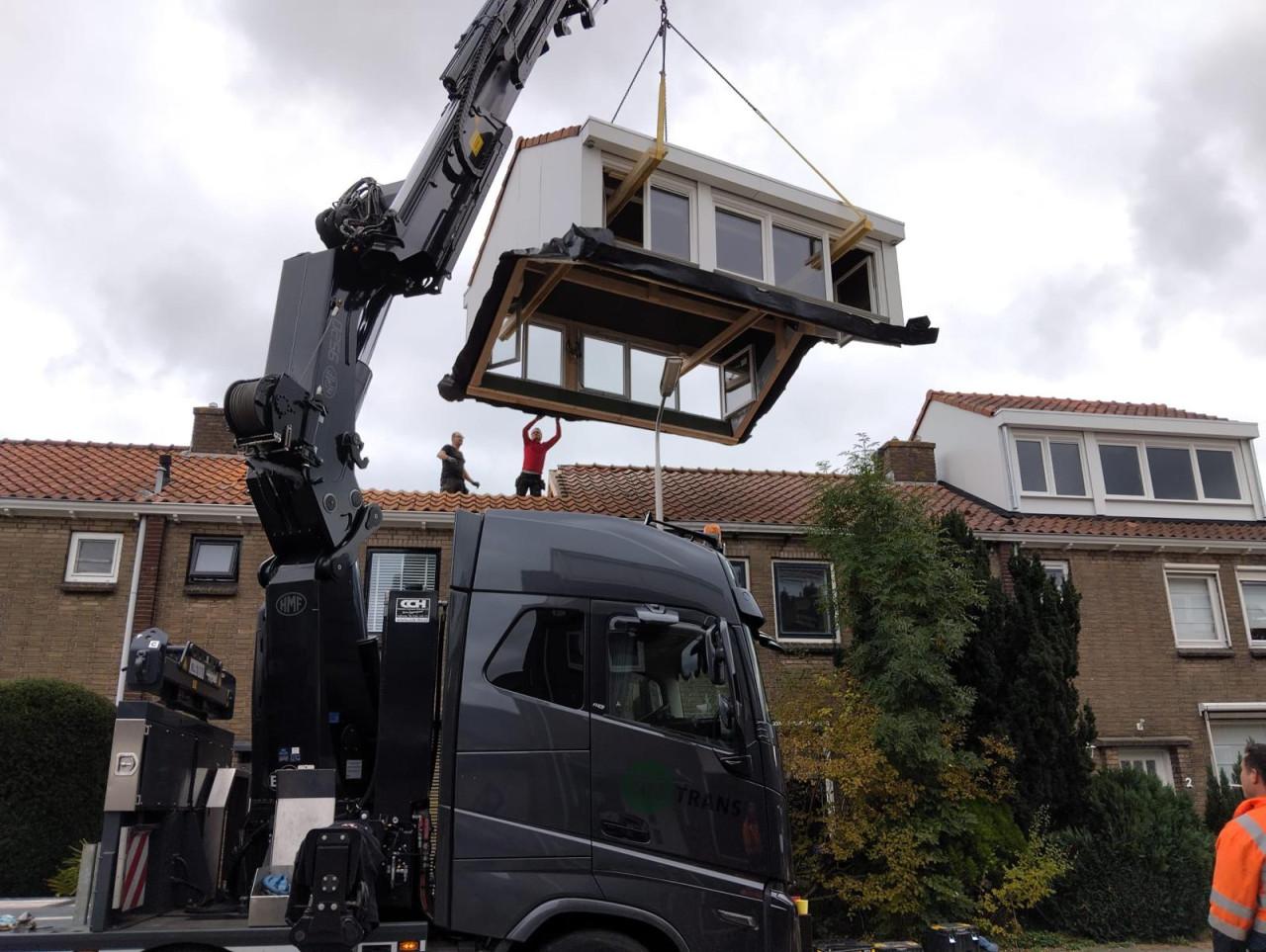 Prachtige dakkapel of nokverhoging van DakkapelDirect! 06 50818221