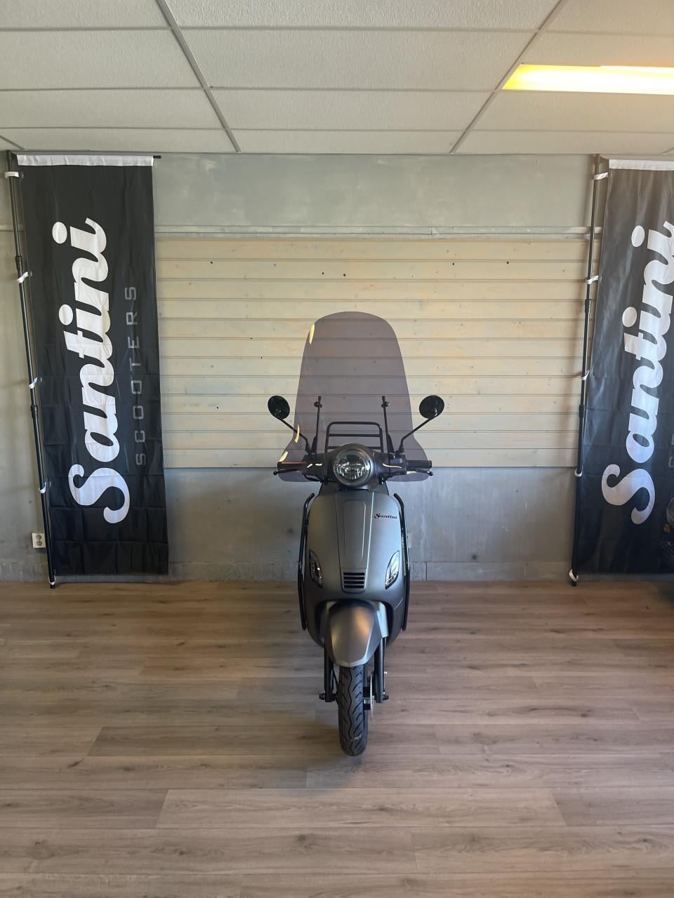 Scooterpromo Goes | Grote voorraad nieuwe SANTINI scooters
