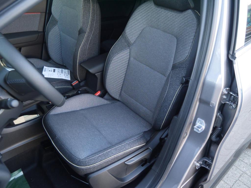 Mitsubishi Grandis 1.8 hev intense+