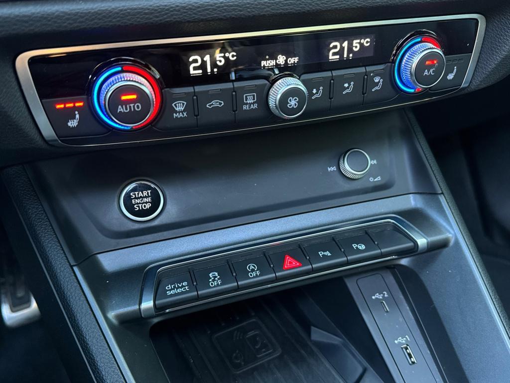 Audi Q3 sportback 35 tfsi s edition * panoramadak * 360 camera * trekhaak