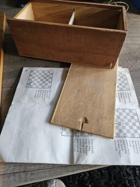 Mooi groot vintage houten schaakspel van het merk staunton/homas...