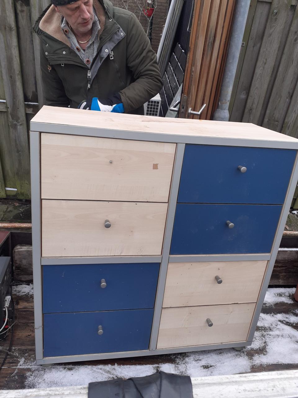 Lage kast met laden  ca.100 x 100 cm