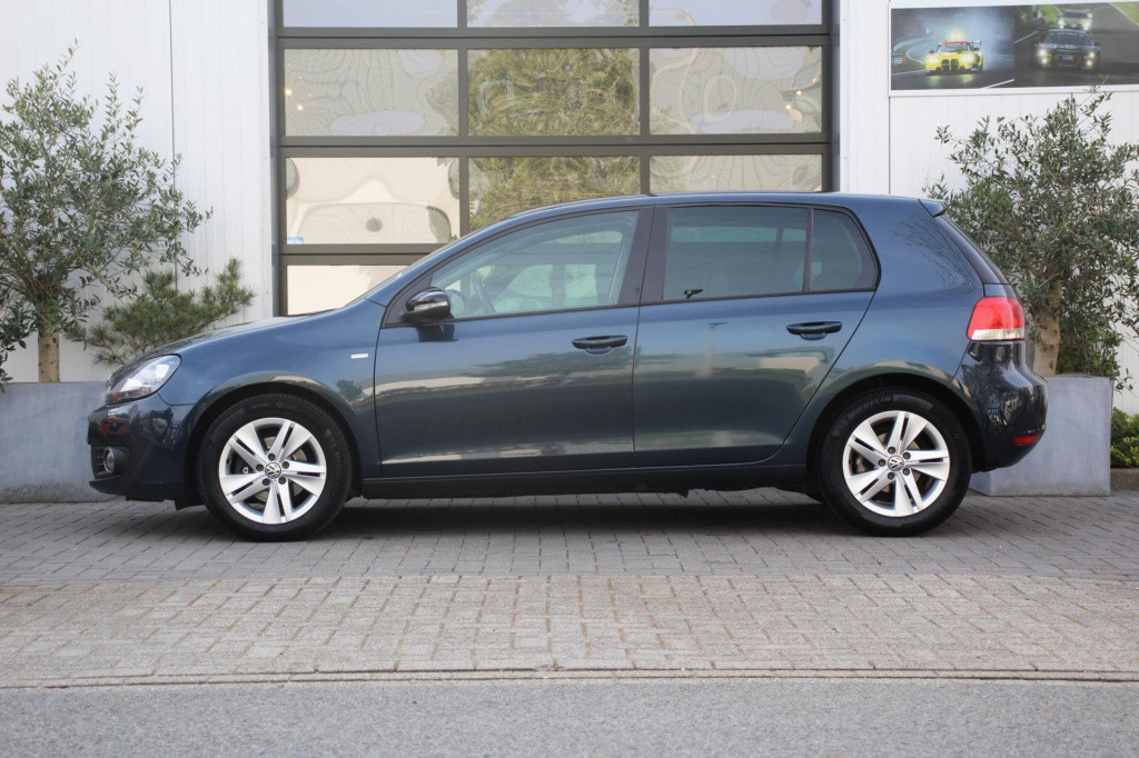 Volkswagen Golf 1.2 tsi match - half leder - nieuwe distr ketting - stoelve