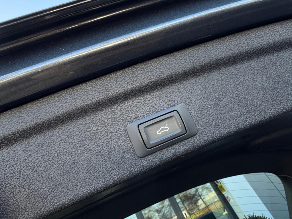 Audi Q3 sportback 35 tfsi s-line * matrix led * trekhaak * camera