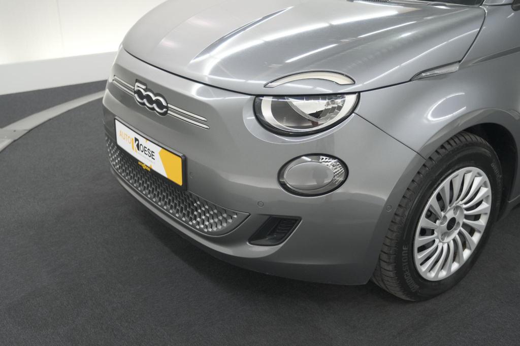 Fiat 500 urban 42 kwh | soh 97.6% | 3 fase laadfunctie | camera | apple car