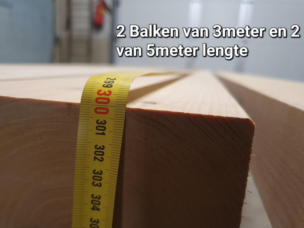 4 nieuwe dikke vurenhouten Gording balken totaal 16 Meter