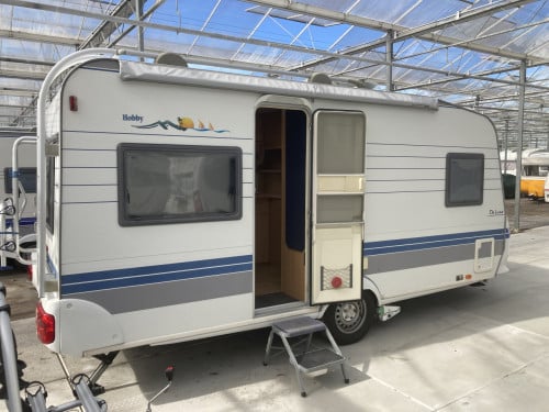 Hobby 495 UFE | schotel | mover | Zakluifel | Nieuwstaat