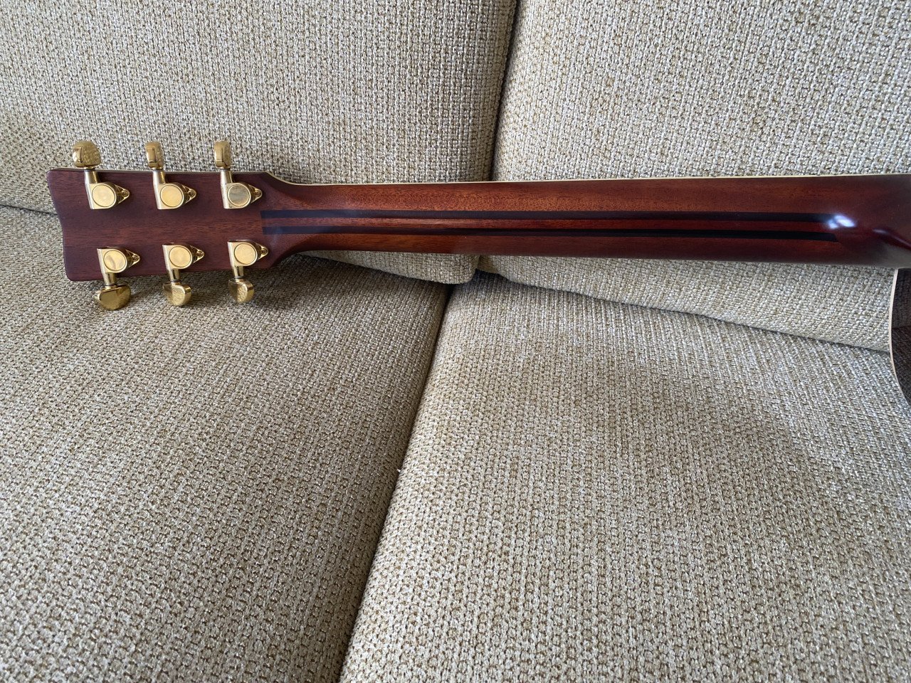 Yamaha LJ16 Sunburst