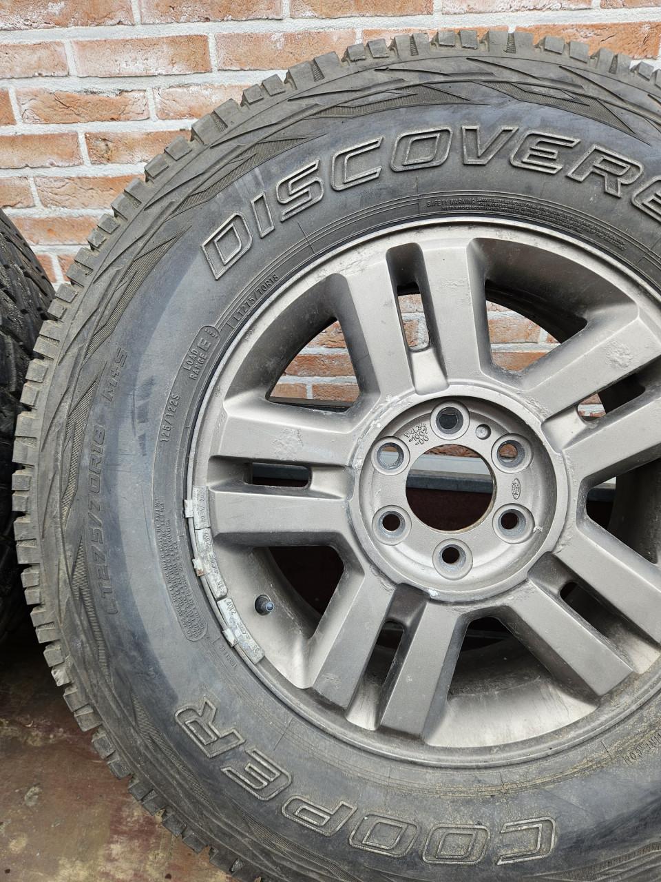 Ford rangers banden incl. velgen