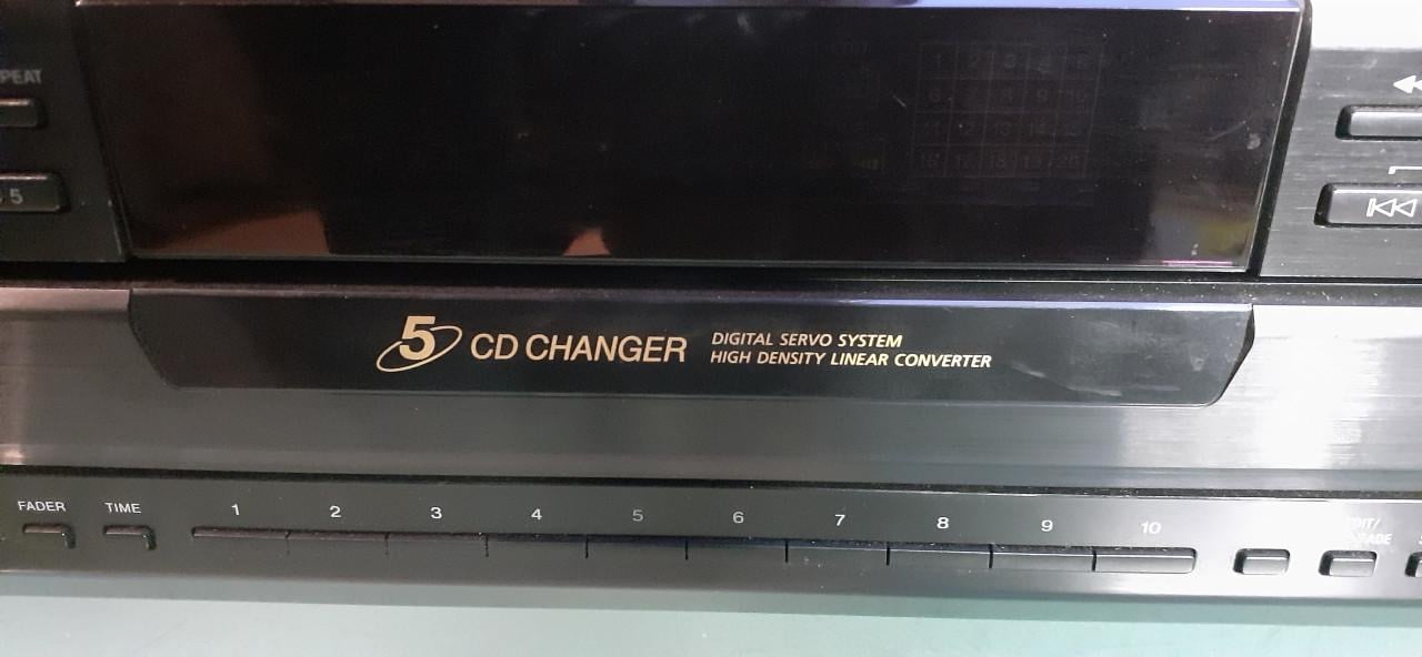 Sony cdp-c 661  5 cd wisselaar