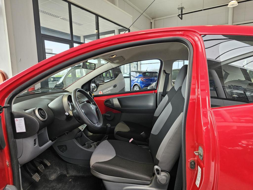 Peugeot 107 1.0-12v xr