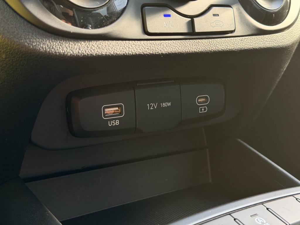 Hyundai I 10 1.0 premium 5-zits automaat | carplay | nav | dab | bluetooth 