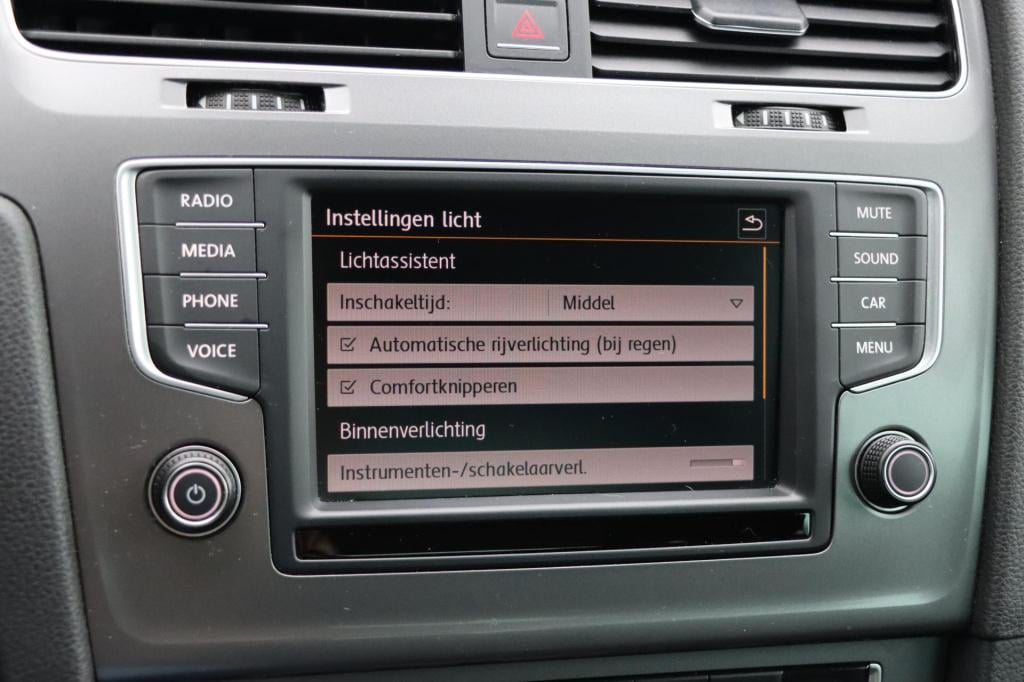 Volkswagen Golf 1.2 tsi connected series 110pk