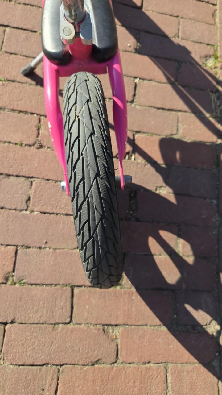 Roze puky loopfiets