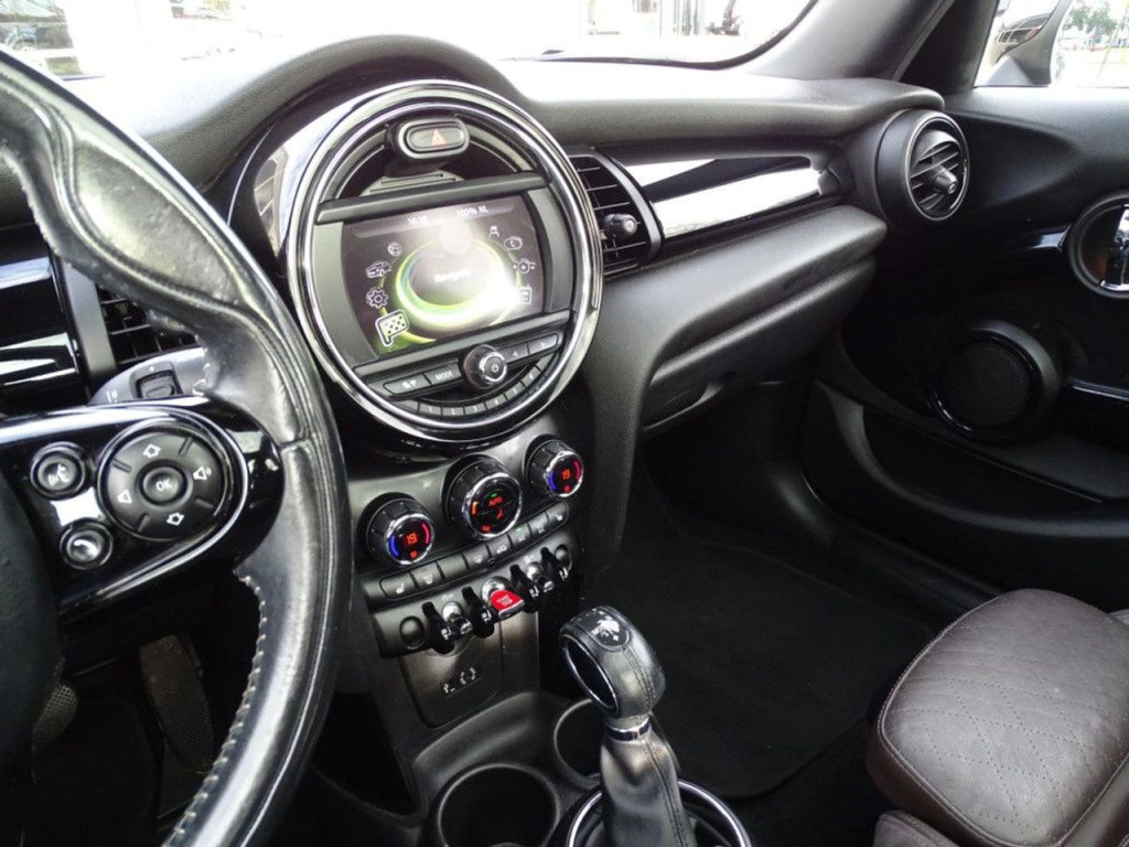 Mini Cooper mini 1.5 chili serious business led | leder | pano